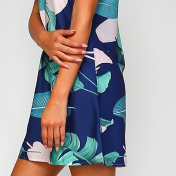 Adorbs Short Blue Palm Floral Vacation Style Dress - Picture 6 of 7